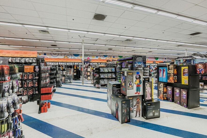 More Photos Of 2411-2483 E Tropicana Ave, Las Vegas Unknown For Lease