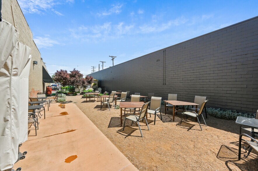 More Photos Of 626 Rood Ave, Grand Junction Restaurant For Sale