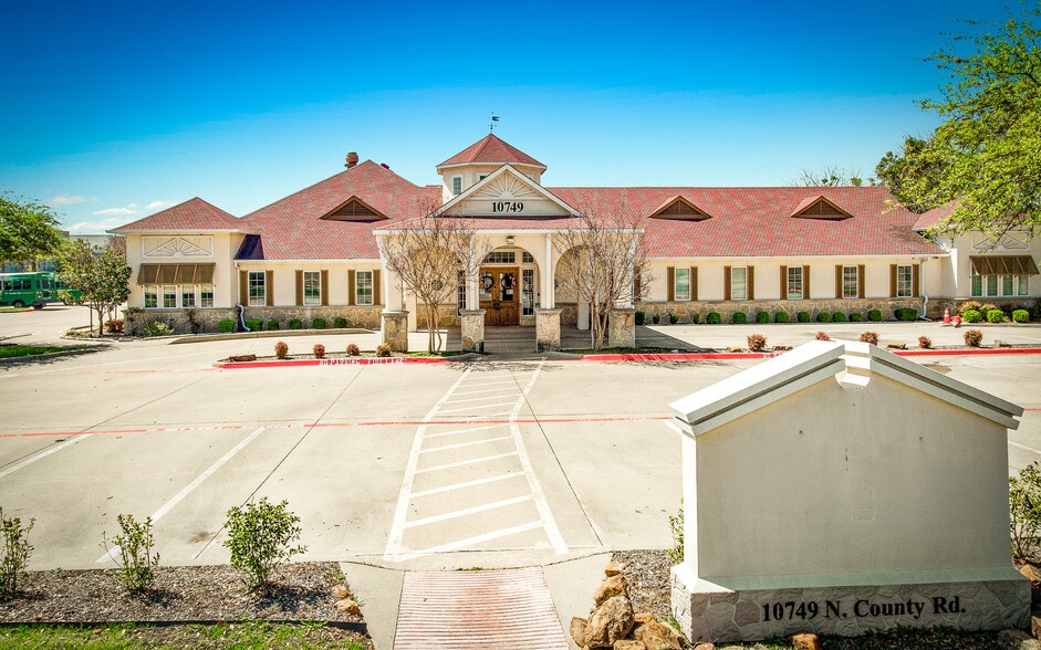 Primary Photo Of 10749 N County Rd, Frisco General Retail For Sale