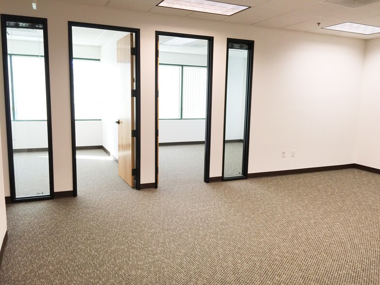 More Photos Of 440 S Melrose Dr, Vista Office For Sale