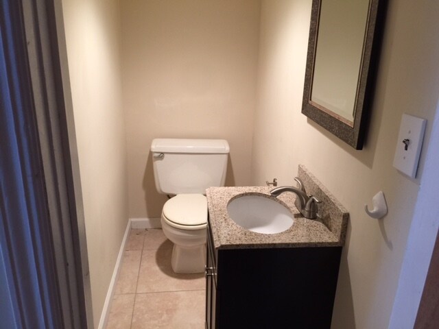 More Photos Of 870 W Jericho Tpke, Huntington Office For Sale