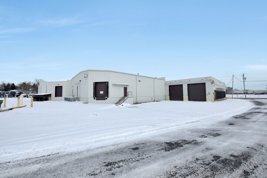 More Photos Of 501 S High St, Lancaster Food Processing For Lease