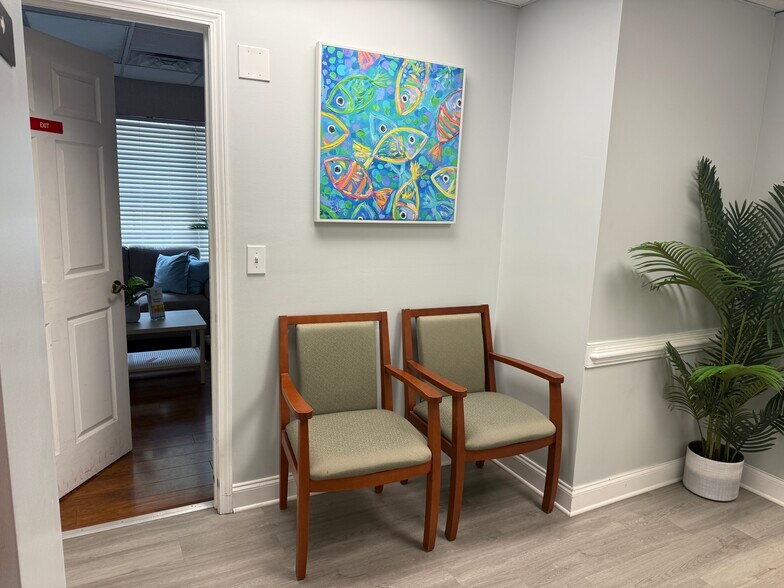 More Photos Of 925 Sanders Rd, Cumming Office For Sale