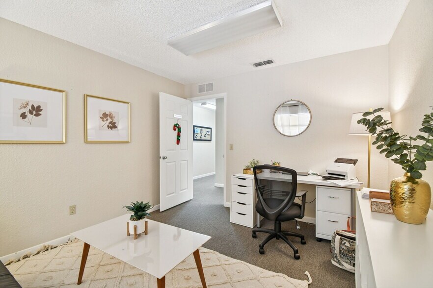 More Photos Of 108 4th Ave S, Safety Harbor Office For Sale