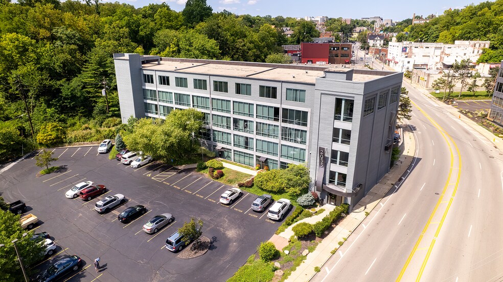 More Photos Of 2055 Reading Rd, Cincinnati Medical For Lease