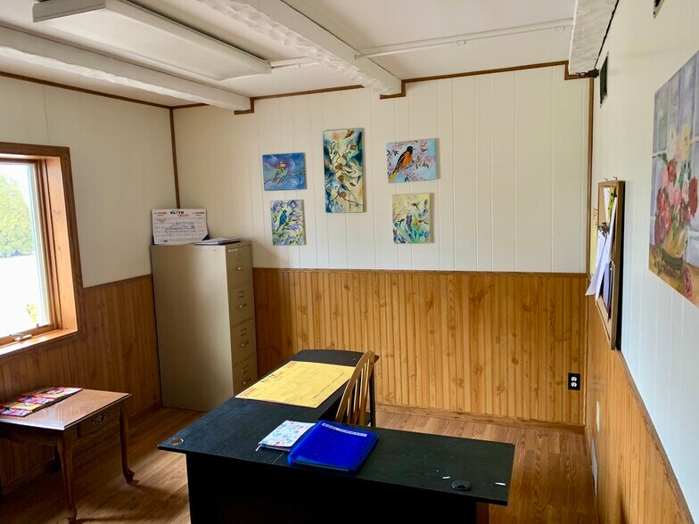 More Photos Of 110 Harvard St, Momence Assisted Living For Sale