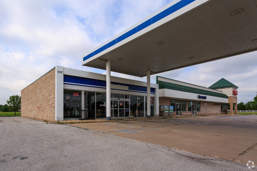 More Photos Of 1447 E Main St, Brownsburg Unknown For Lease