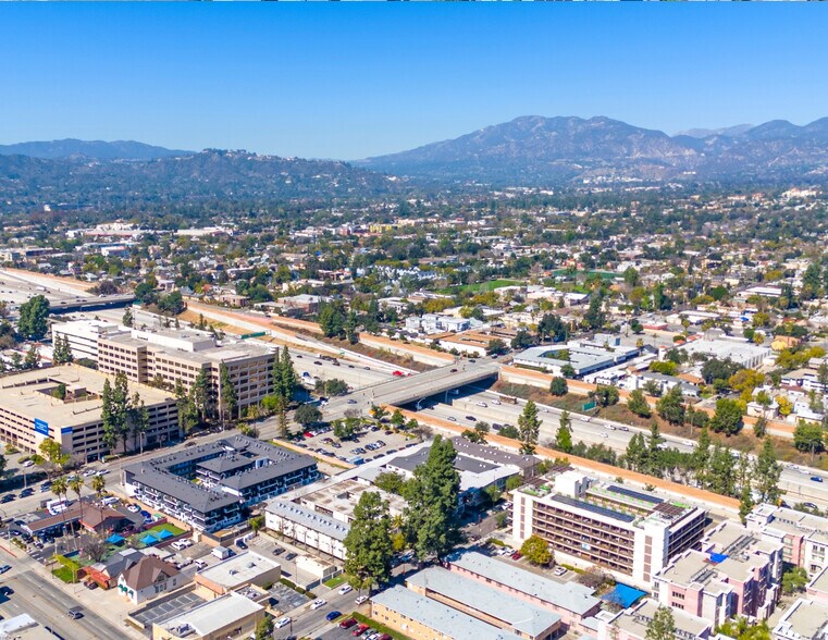 More Photos Of 265 N Oakland Ave, Pasadena Apartments For Sale