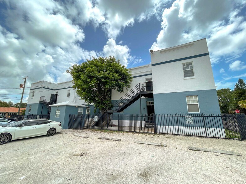 More Photos Of 36 NE 65th St, Miami Apartments For Sale