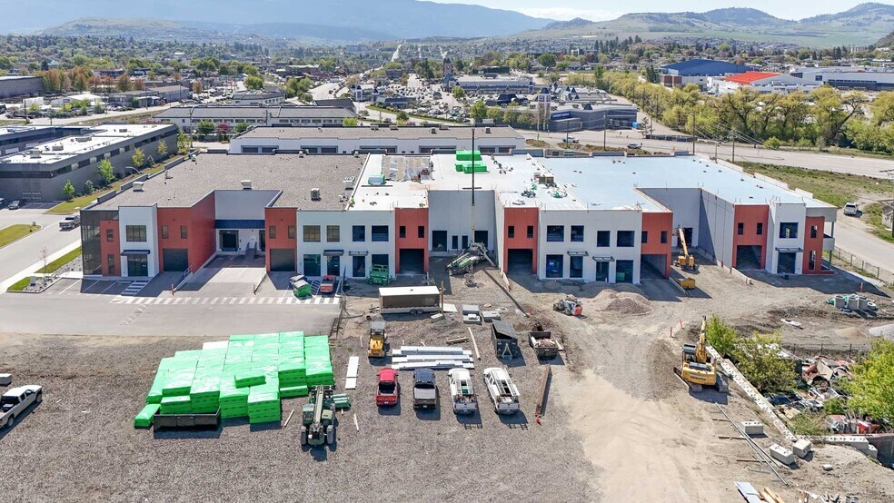 More Photos Of 4605 34 St, Vernon Distribution For Lease
