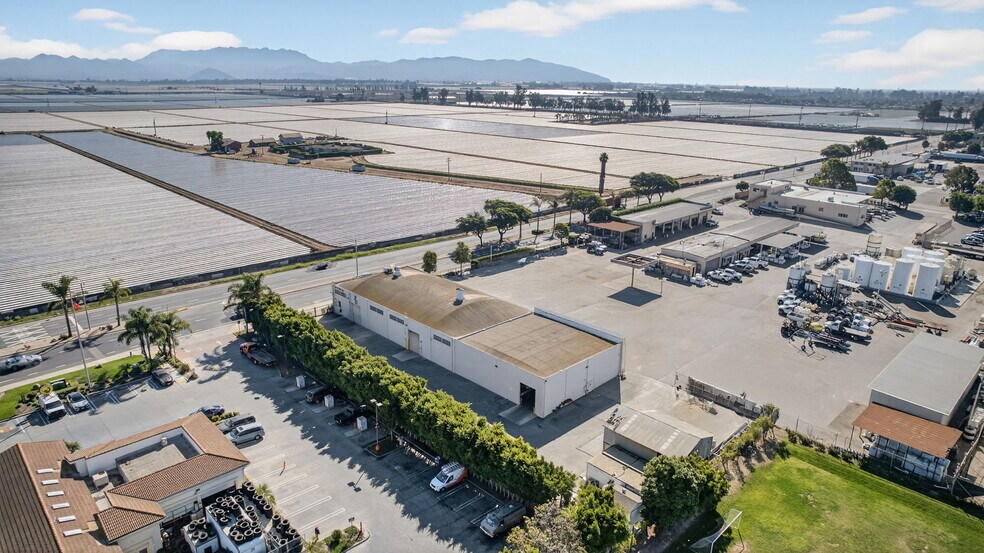 More Photos Of 635 S Rose Ave, Oxnard Warehouse For Sale
