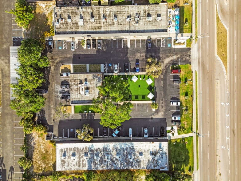 More Photos Of 14219 Walsingham Rd, Largo Unknown For Lease