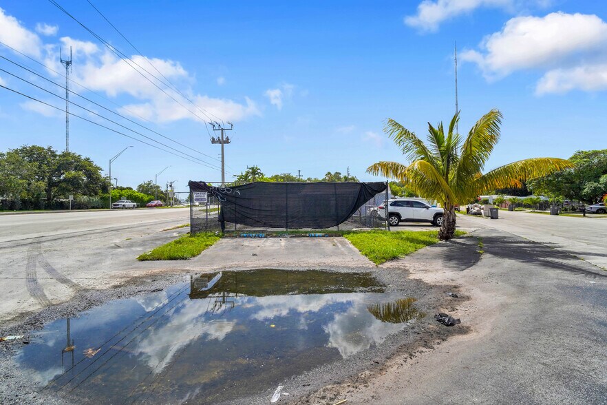 More Photos Of 41 William Rd, West Park Freestanding For Sale