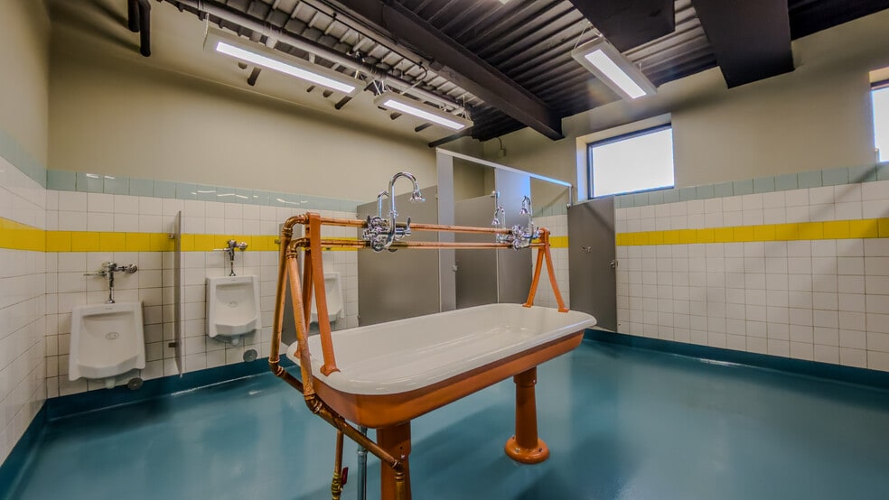 More Photos Of 1431 S Elm Eugene St, Greensboro Manufacturing For Lease