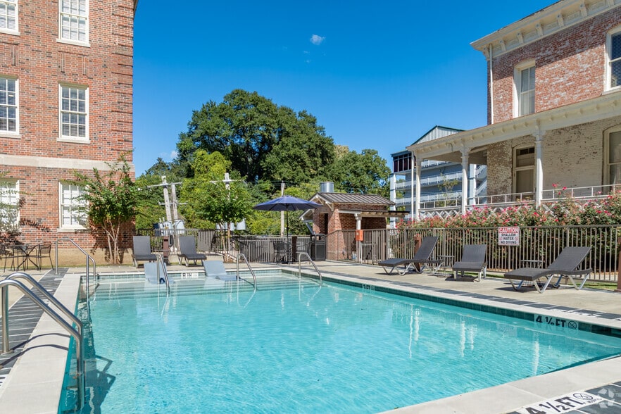 More Photos Of 360 Metal Museum Dr, Memphis Apartments For Sale