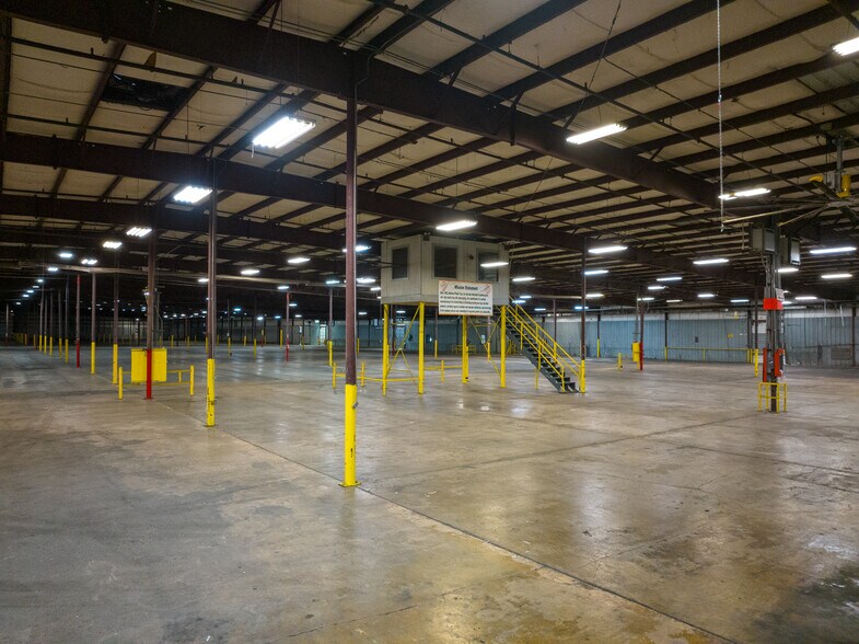More Photos Of 11200 Wildwood Dr, Olive Branch Industrial For Sale