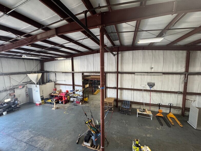 More Photos Of 280 W Central Blvd, Cape Canaveral Manufacturing For Sale