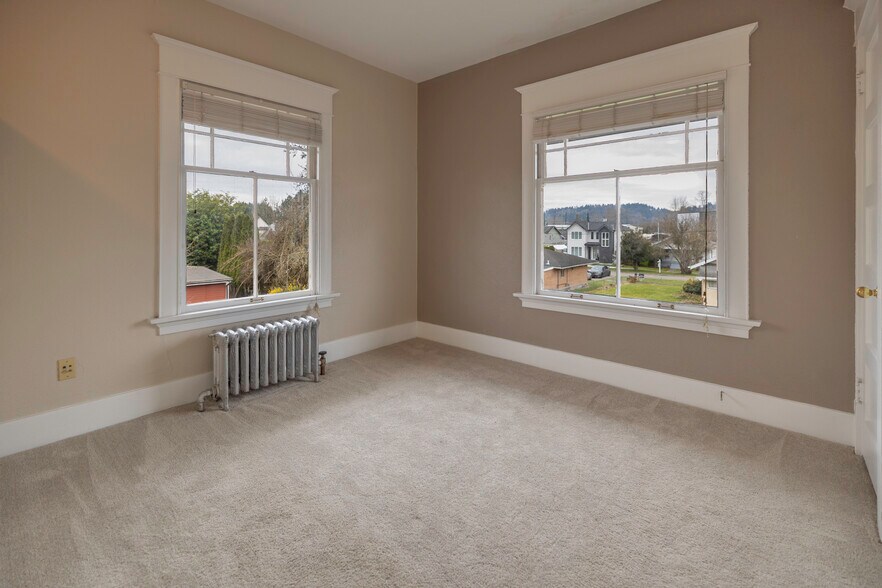 More Photos Of 506 1st St SW, Auburn Apartments For Sale