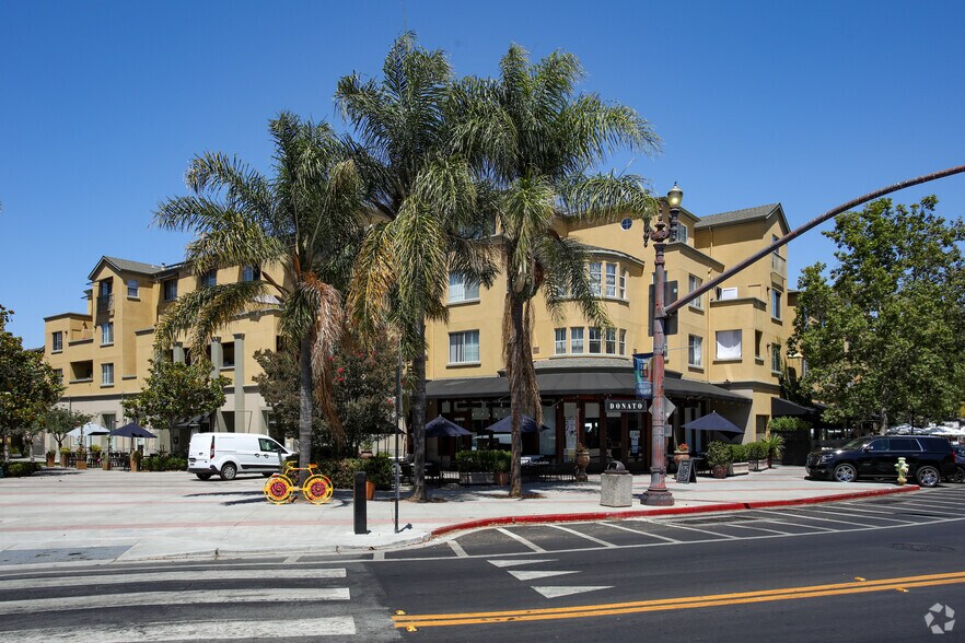 More Photos Of 900-980 Main St, Redwood City Apartments For Lease