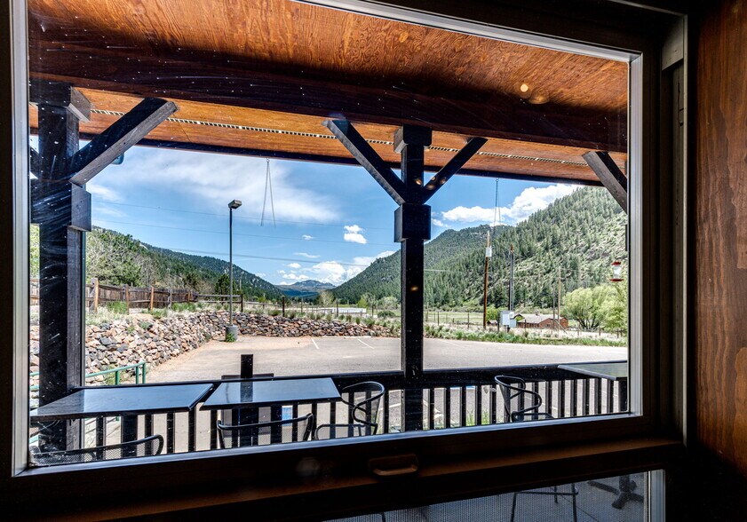 More Photos Of 16940 Pine Valley Rd, Pine Restaurant For Sale