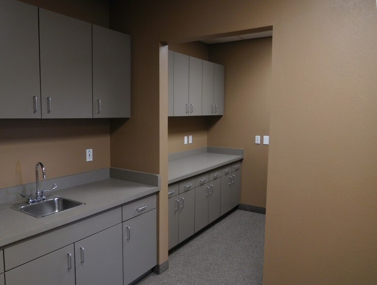 More Photos Of 9746 N 90th Pl, Scottsdale Medical For Sale