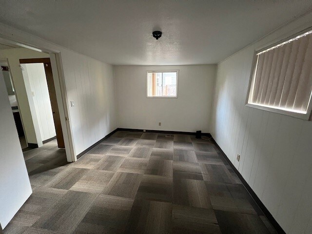 More Photos Of 4305-4307 SE Milwaukie Ave, Portland Medical For Lease