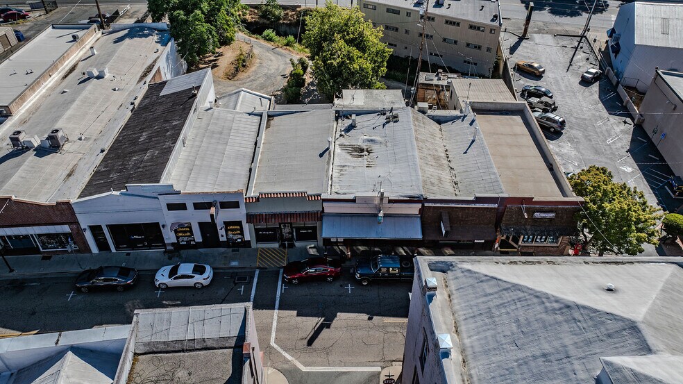 More Photos Of 105 Main St, Jackson Bar For Sale