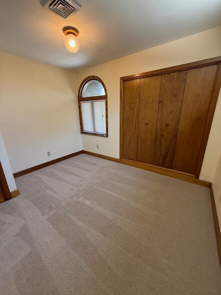 More Photos Of 419 York Rd, New Hope Freestanding For Sale