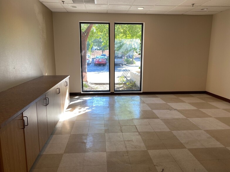 More Photos Of 670 Rio Lindo Ave, Chico Office For Sale