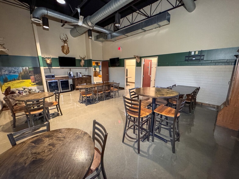 More Photos Of 1616 State Route 28, Loveland Freestanding For Sale