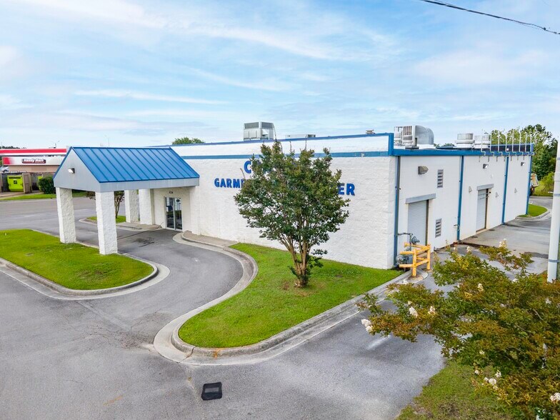 More Photos Of 4314 Henderson Dr, Jacksonville Freestanding For Sale