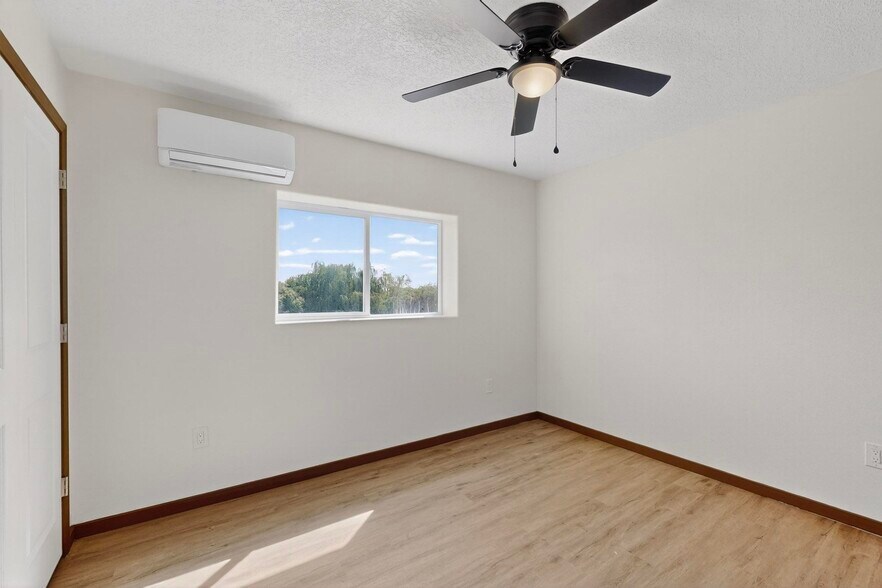 More Photos Of 9368 Valley View Dr NW, Albuquerque Apartments For Sale