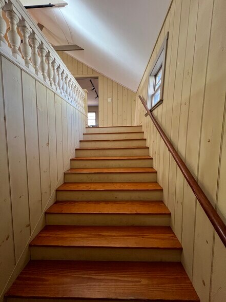 More Photos Of 80 Lafayette Rd, Hampton Falls Freestanding For Lease