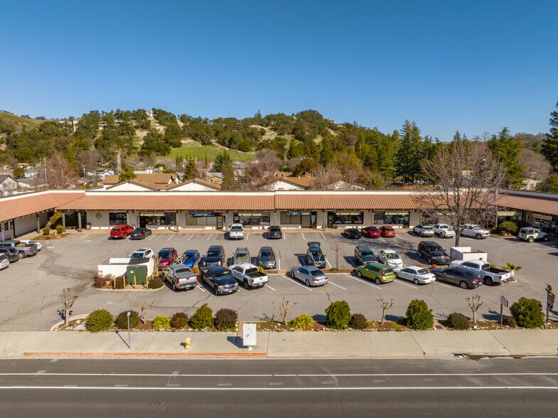 More Photos Of 7425 El Camino Real, Atascadero Storefront Retail Office For Sale