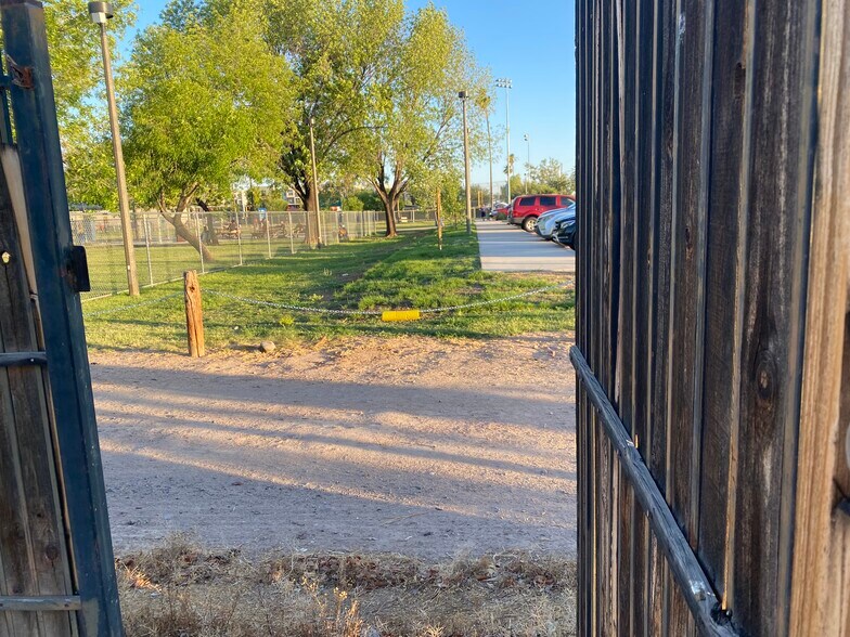 More Photos Of 630 W 17th Pl, Tempe Schools For Lease