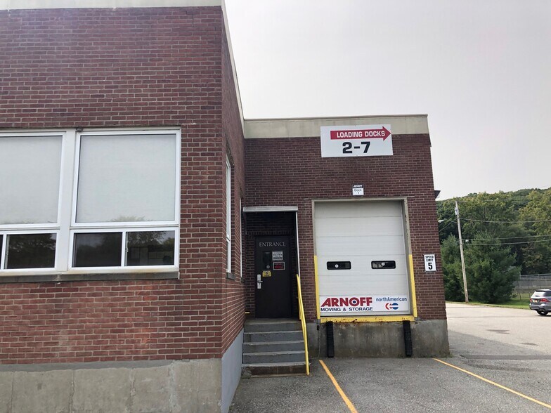 More Photos Of 5979 N Elm Ave, Millerton Warehouse For Lease