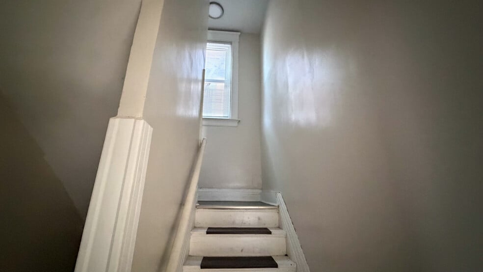 More Photos Of 2478 Paris St, Cincinnati Multifamily For Sale