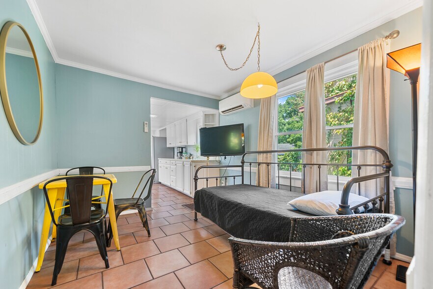 More Photos Of 741 Park Ave, Hot Springs Hotel For Sale