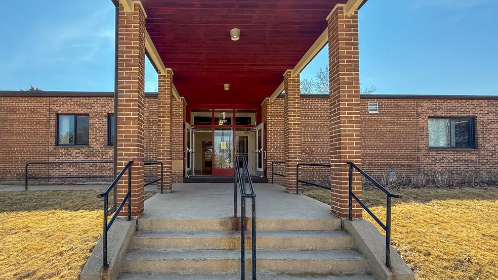 More Photos Of 223 E 5th St, Zumbrota Schools For Sale