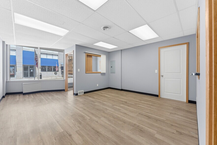 More Photos Of 108 Penn St, Point Marion Office For Lease