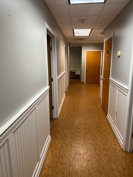 More Photos Of 1449 Old Waterbury Rd, Southbury Office For Sale