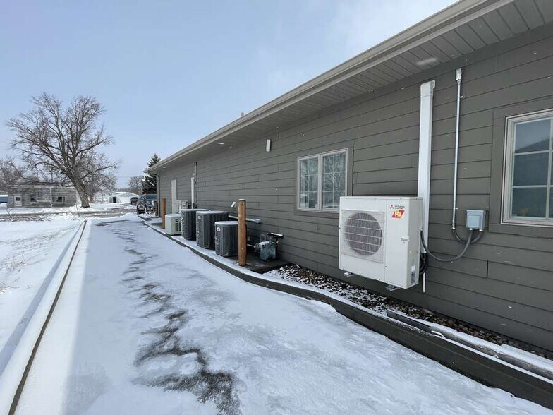 More Photos Of 934 I St, Burwell Medical For Sale