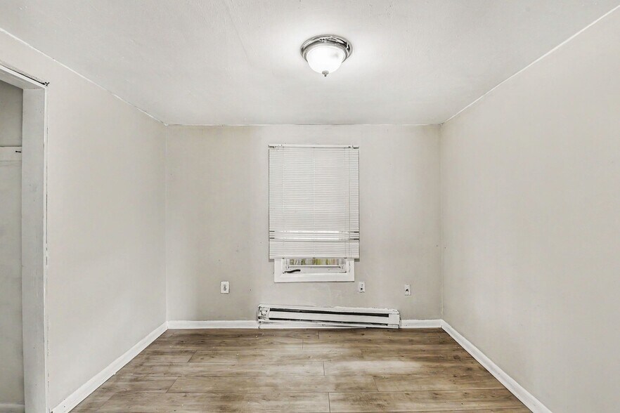 More Photos Of 7707 Baltimore Annapolis Blvd, Glen Burnie Office Residential For Sale