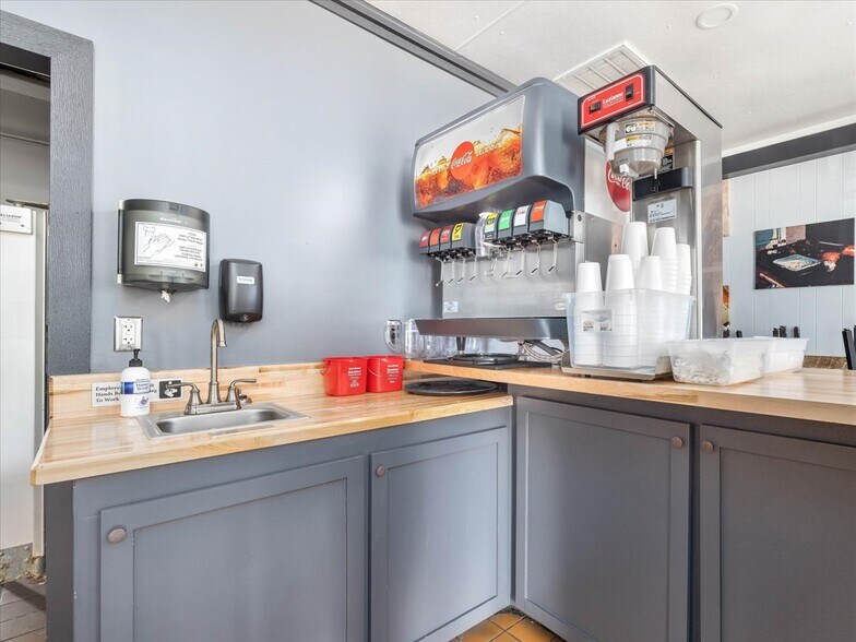 More Photos Of 919 N 2nd Ave, Siler City Restaurant For Sale