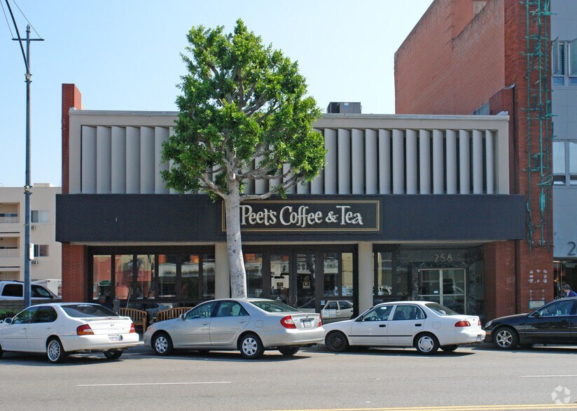 Primary Photo Of 258 S Beverly Dr, Beverly Hills Restaurant For Lease