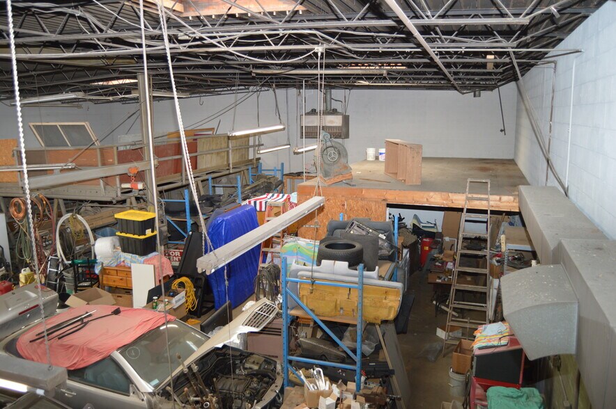 More Photos Of 1819 Main st, Lynchburg Flex For Sale