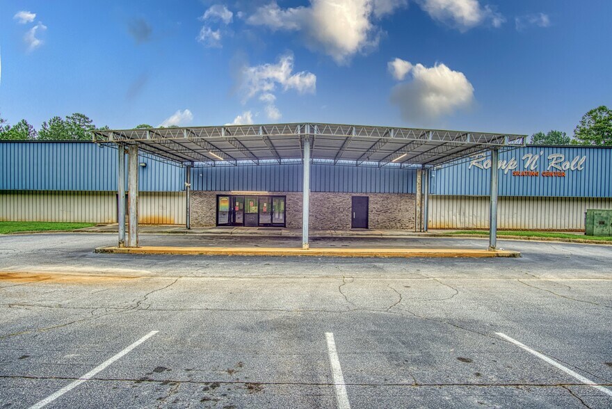 More Photos Of 3174 Salem Rd SE, Conyers Flex For Lease