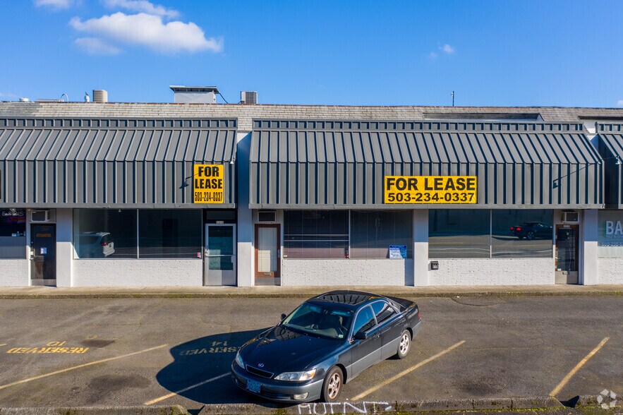 More Photos Of 1210 SE 7th Ave, Portland Storefront For Lease