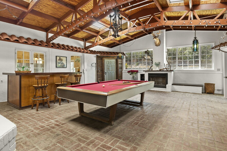 More Photos Of 36059 Golden State Hwy, Castaic Lodge Meeting Hall For Sale