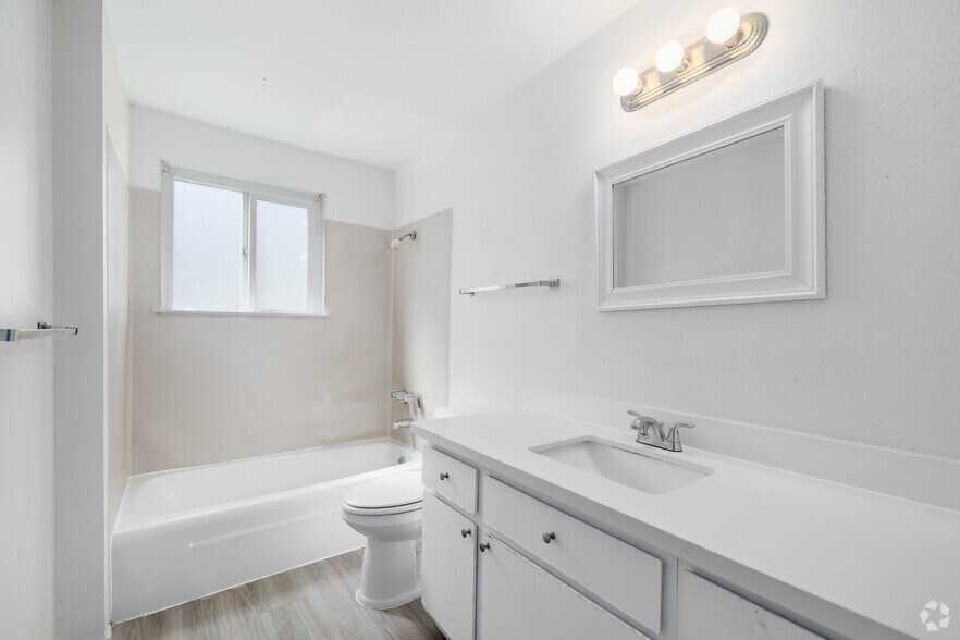 More Photos Of 10625 22nd Pl S, Seattle Apartments For Sale